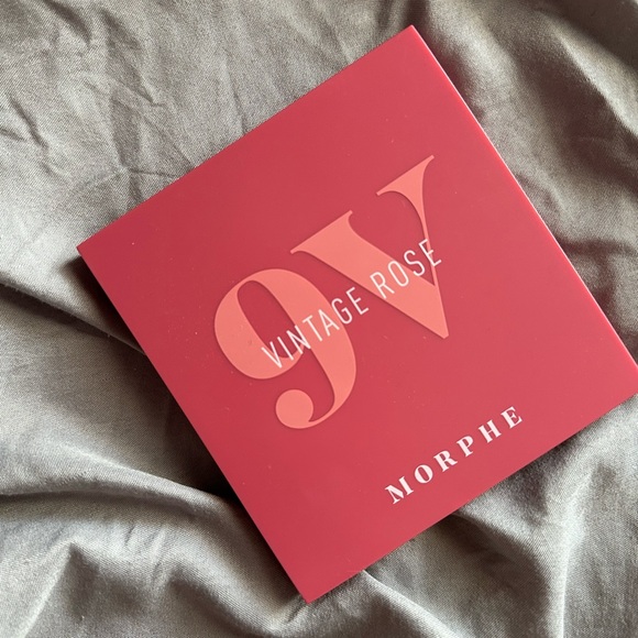 Morphe - 9V Vintage Rose Eyeshadow Pallete - Picture 6 of 6